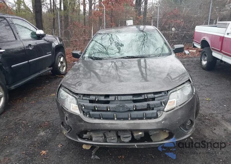 2010 Ford Fusion Se z USA, uszkodzony, nr VIN 3FAHP0HA1AR291143